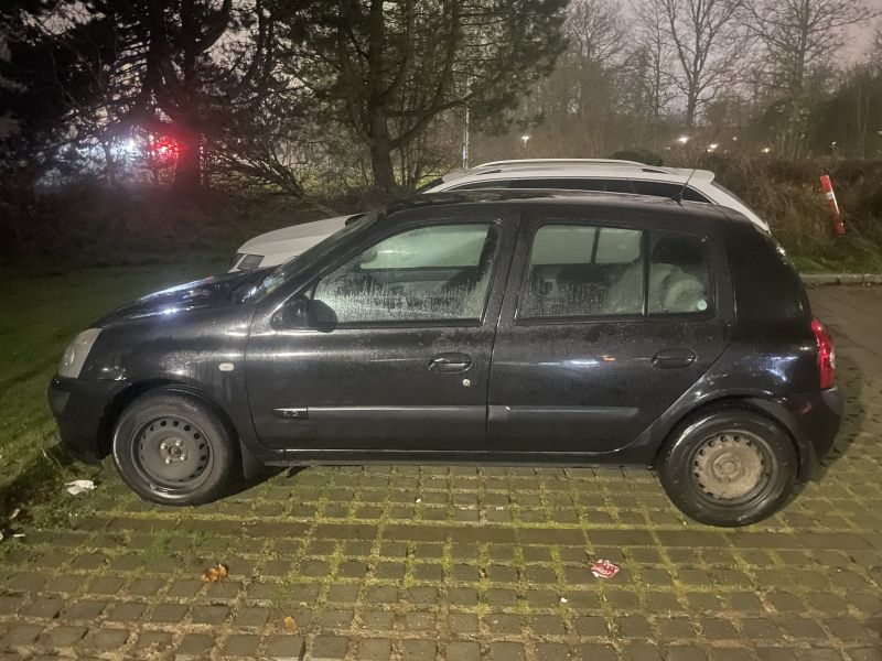 RENAULT, CLIO, 1,2 8V 60 HK Skrotbil skrotpræmie
