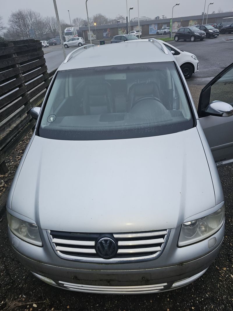 VOLKSWAGEN, TOURAN VAN, 2,0 TDI AUT. Skrotbil skrotpræmie