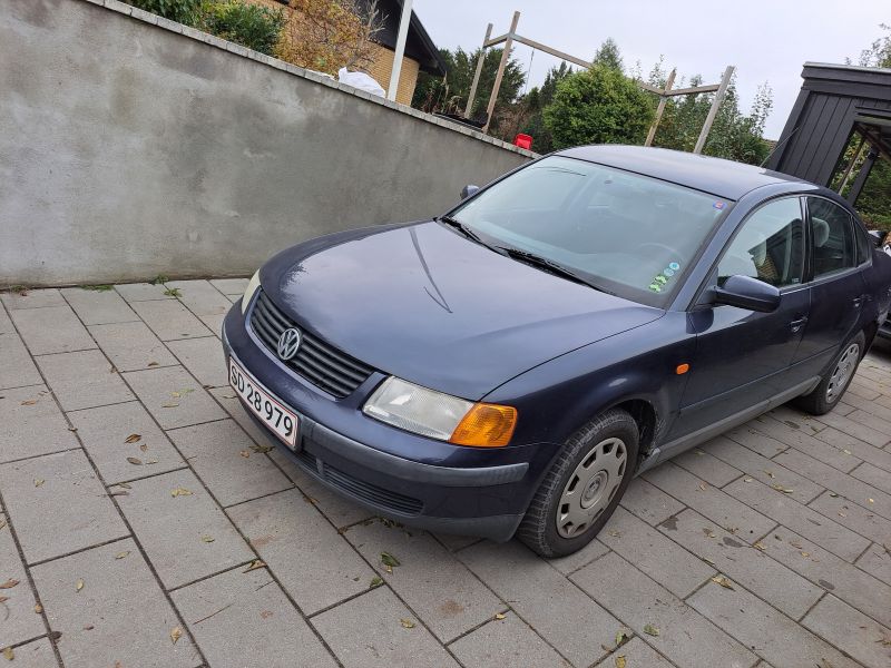 VOLKSWAGEN, PASSAT, 1,6 AUT. LIMOUSINE Skrotbil skrotpræmie