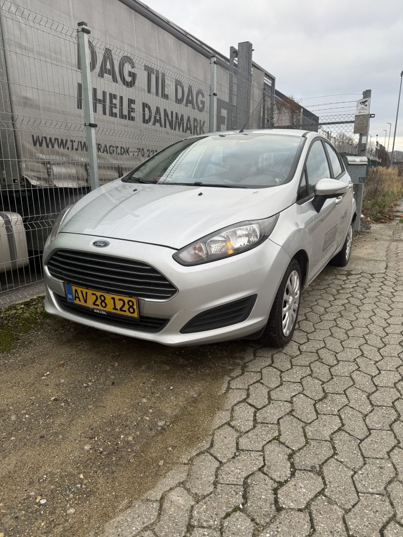 FORD, FIESTA, 1.5 TDCi (75 HK) Van Forhjulstræk Manuel Skrotbil skrotpræmie