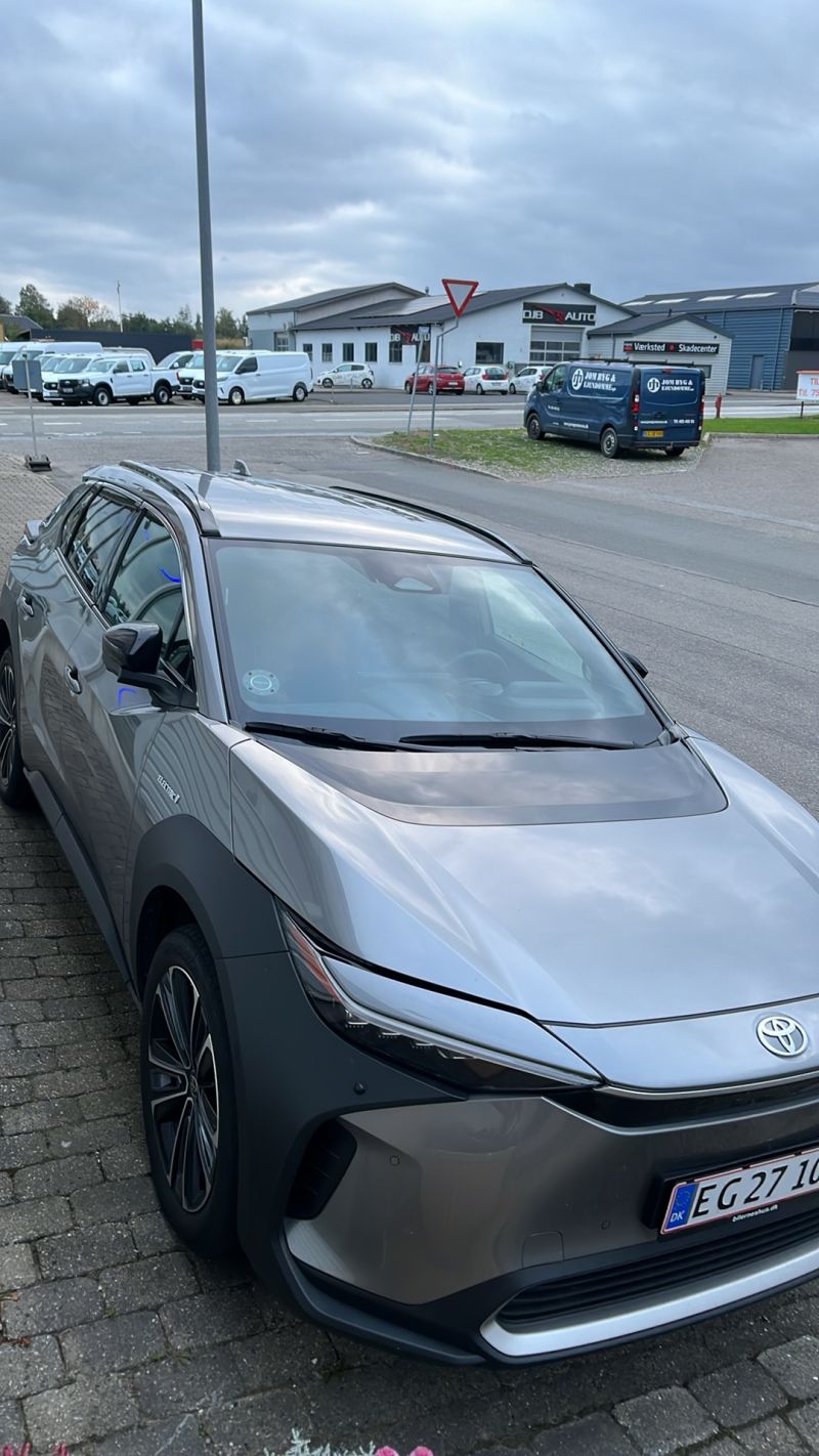 TOYOTA, BZ4X, 150 KW Skrotbil skrotpræmie