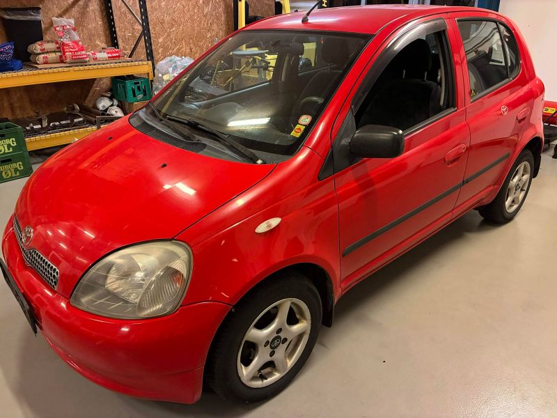 TOYOTA, YARIS, 1,3 Skrotbil skrotpræmie