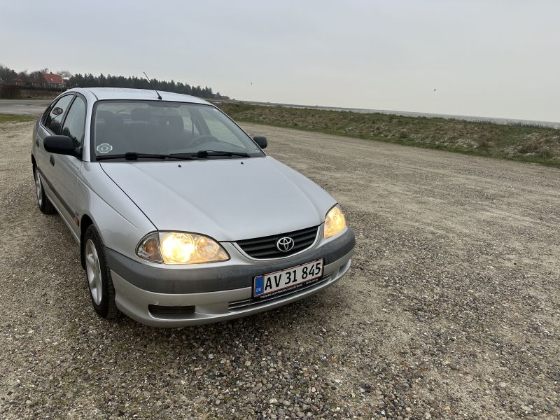 TOYOTA, AVENSIS, 1,8 LB MAN. Skrotbil skrotpræmie