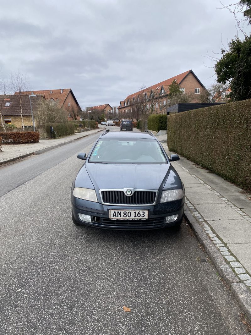 SKODA, OCTAVIA COMBI, 1,6 Skrotbil skrotpræmie