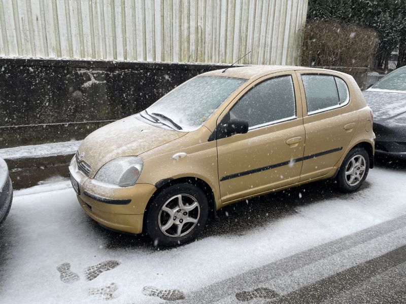 TOYOTA, YARIS, 1,3 Skrotbil skrotpræmie