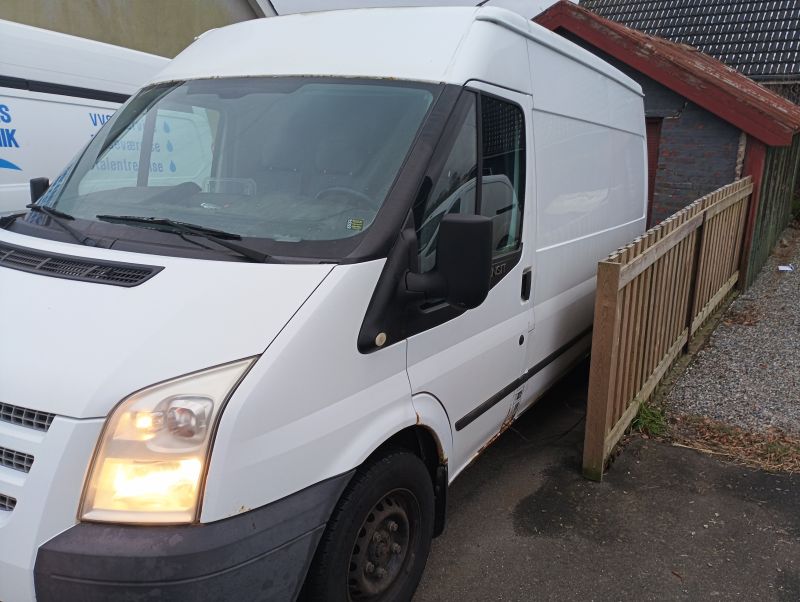 FORD, TRANSIT, 2.2 TDCi (125 HK) 300M Van Forhjulstræk Manuel Skrotbil skrotpræmie