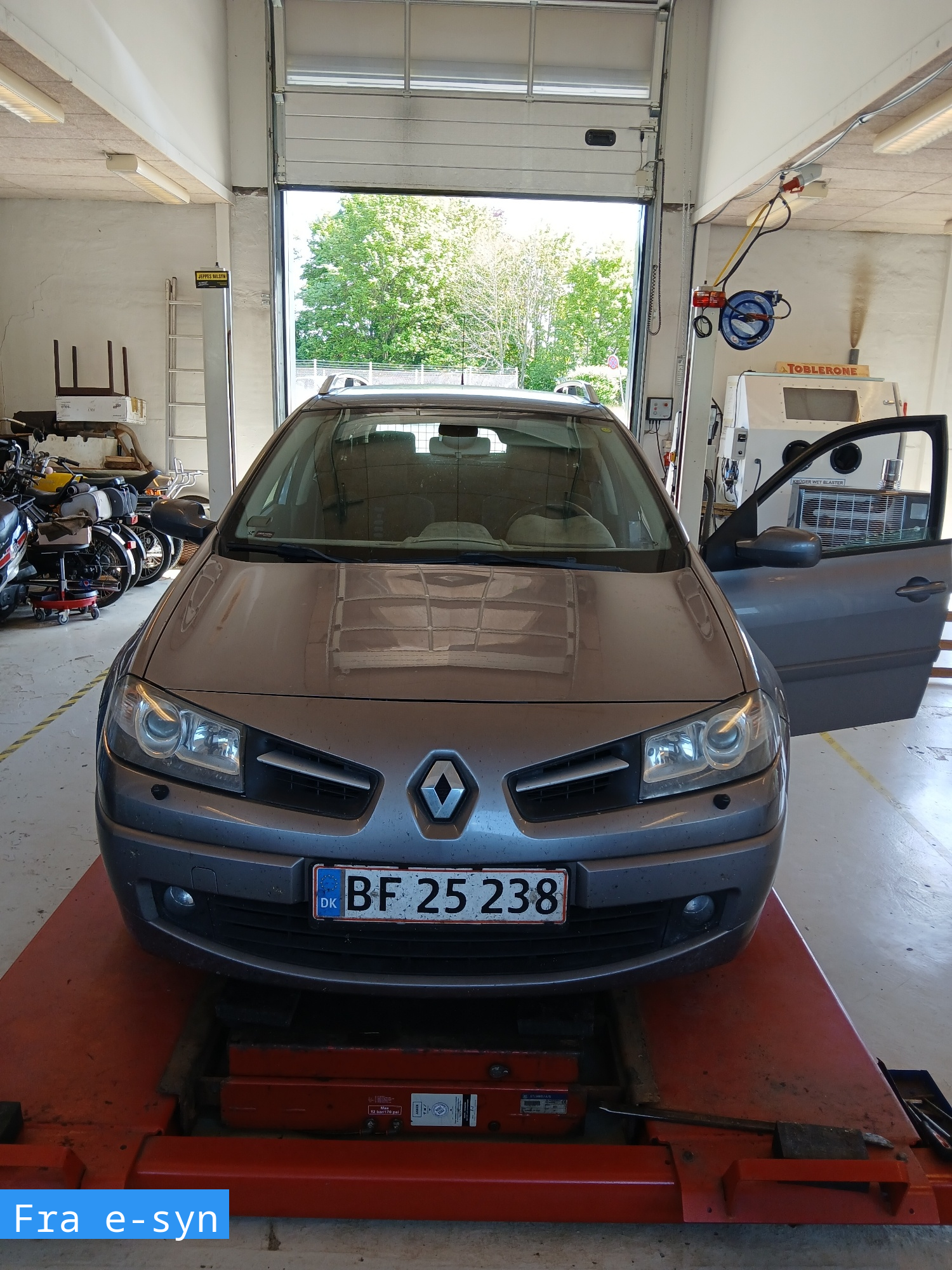 RENAULT, MEGANE TOURING, 1,5 DCI 105 Skrotbil skrotpræmie