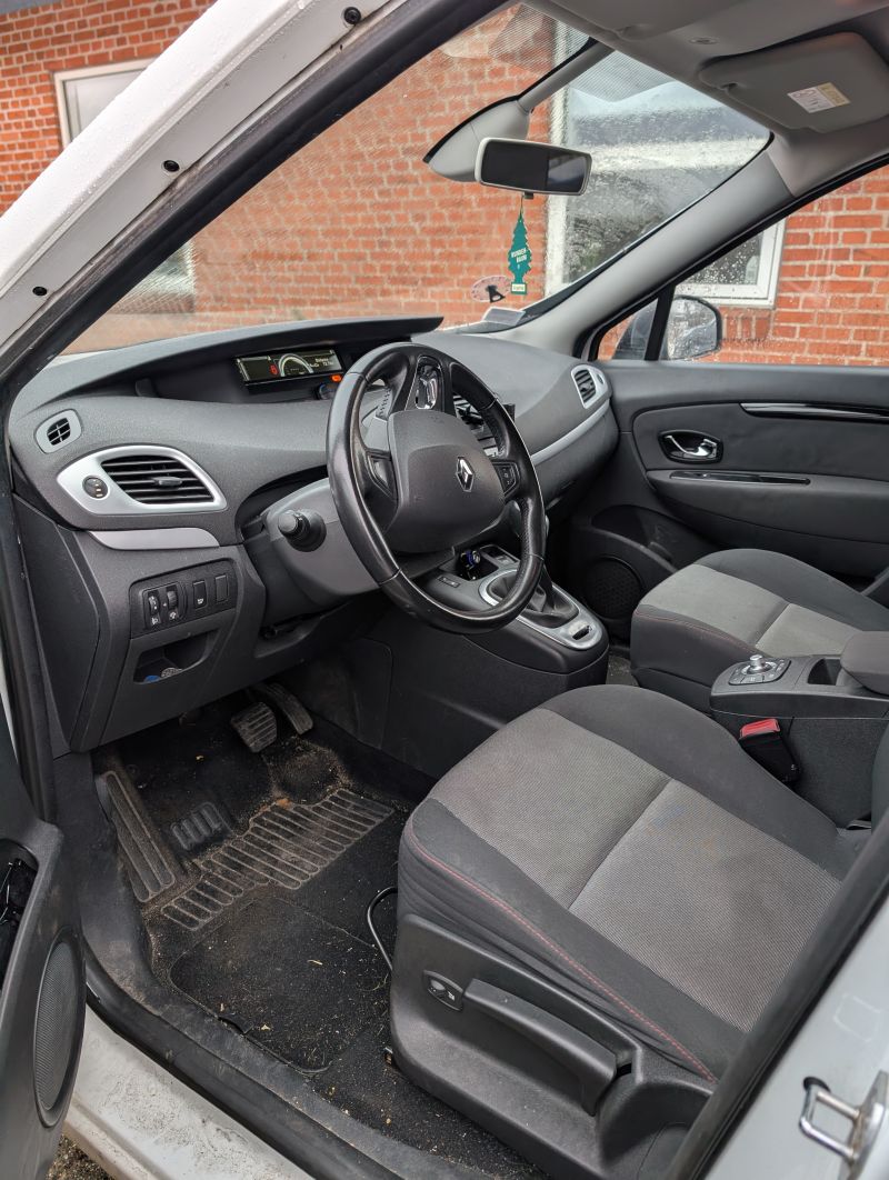 RENAULT, GRAND SCENIC, 1.5 dCi 110 7p EDC Skrotbil skrotpræmie