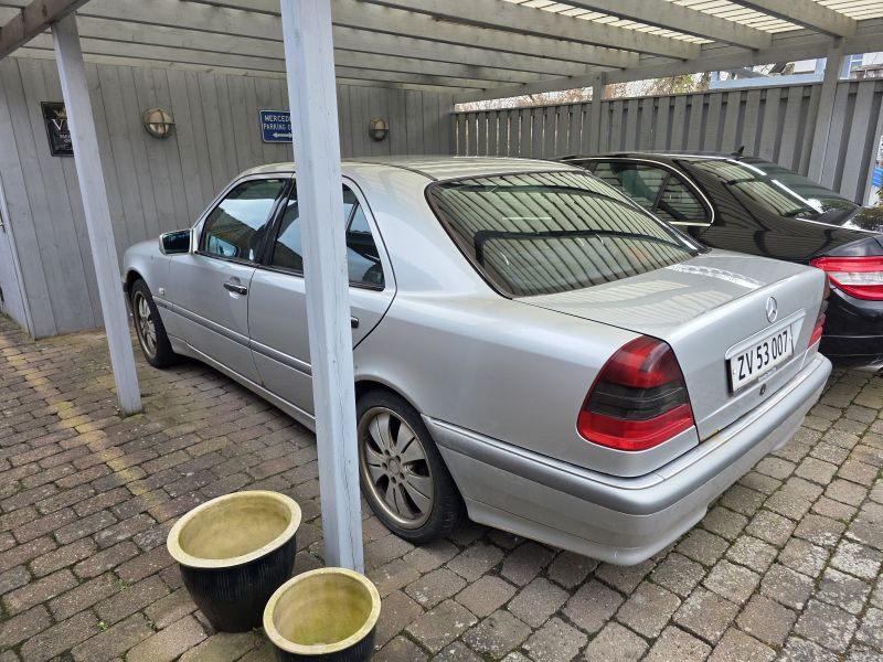 MERCEDES-BENZ, C 180, UOPLYST Skrotbil skrotpræmie