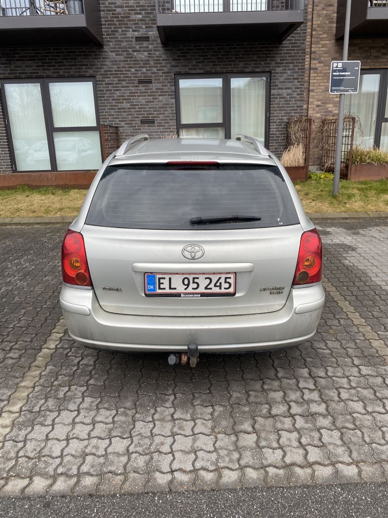 TOYOTA, AVENSIS, 2,2 STW DIESEL D-4D Skrotbil skrotpræmie