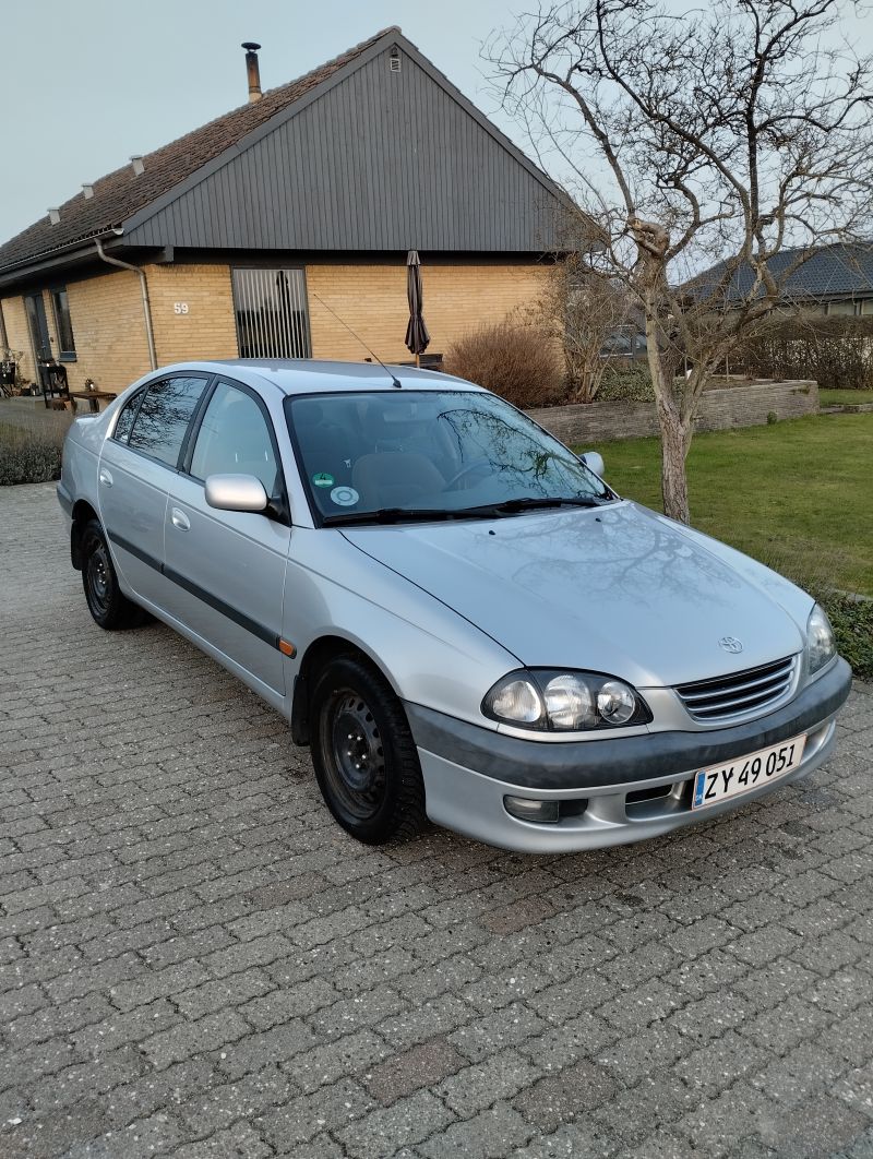 TOYOTA, AVENSIS, 1,8 Skrotbil skrotpræmie