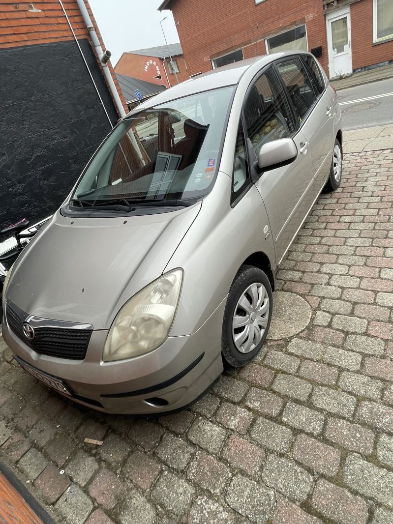 TOYOTA, COROLLA VERSO, 1,8 Skrotbil skrotpræmie