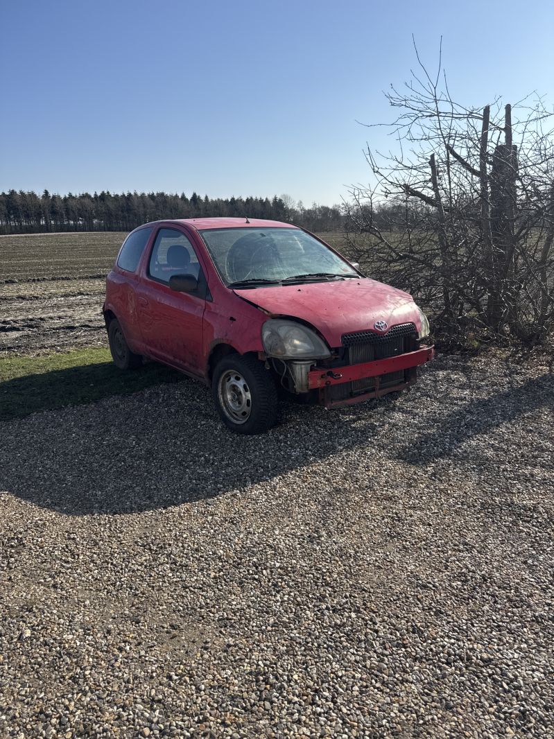 TOYOTA, YARIS, 1,0 Skrotbil skrotpræmie