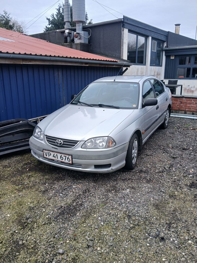 TOYOTA, AVENSIS, 1,8 SD MAN. Skrotbil skrotpræmie
