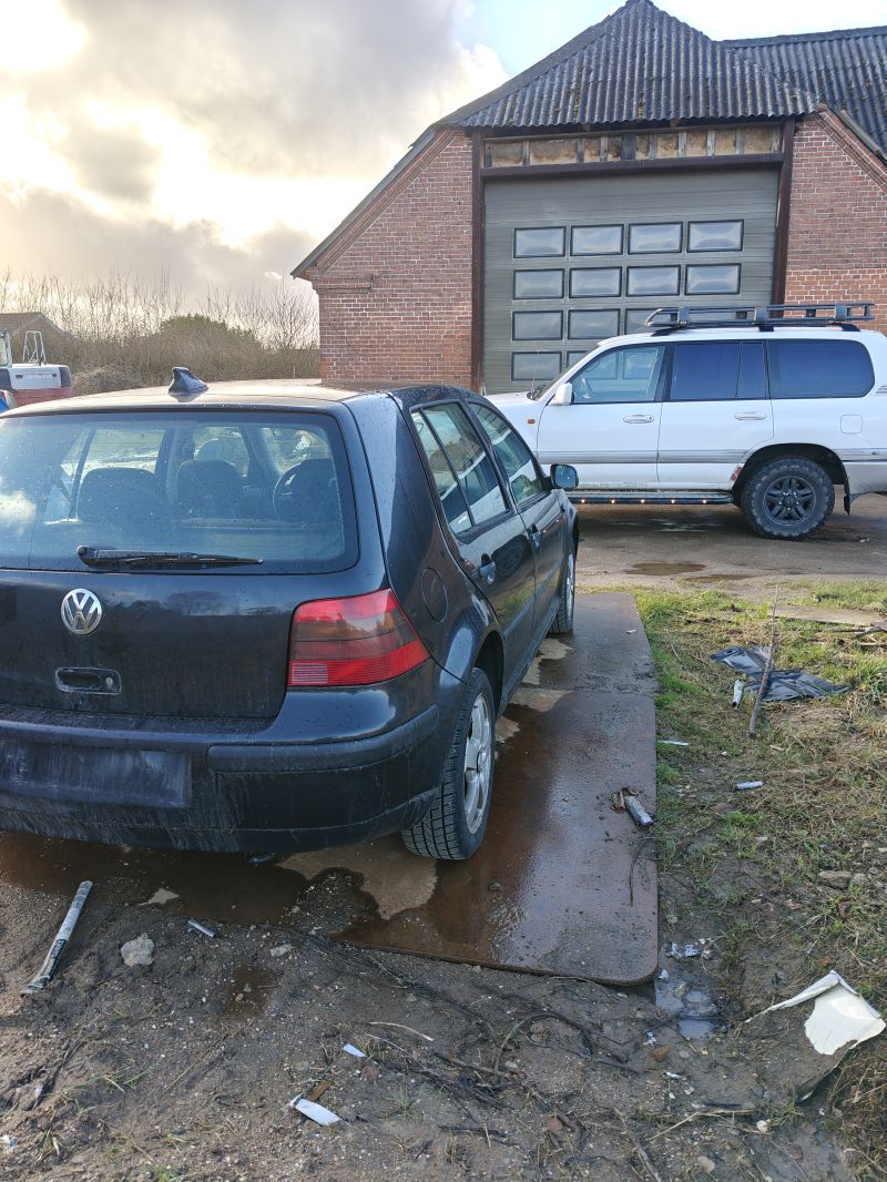 VOLKSWAGEN, GOLF, UOPLYST Skrotbil skrotpræmie