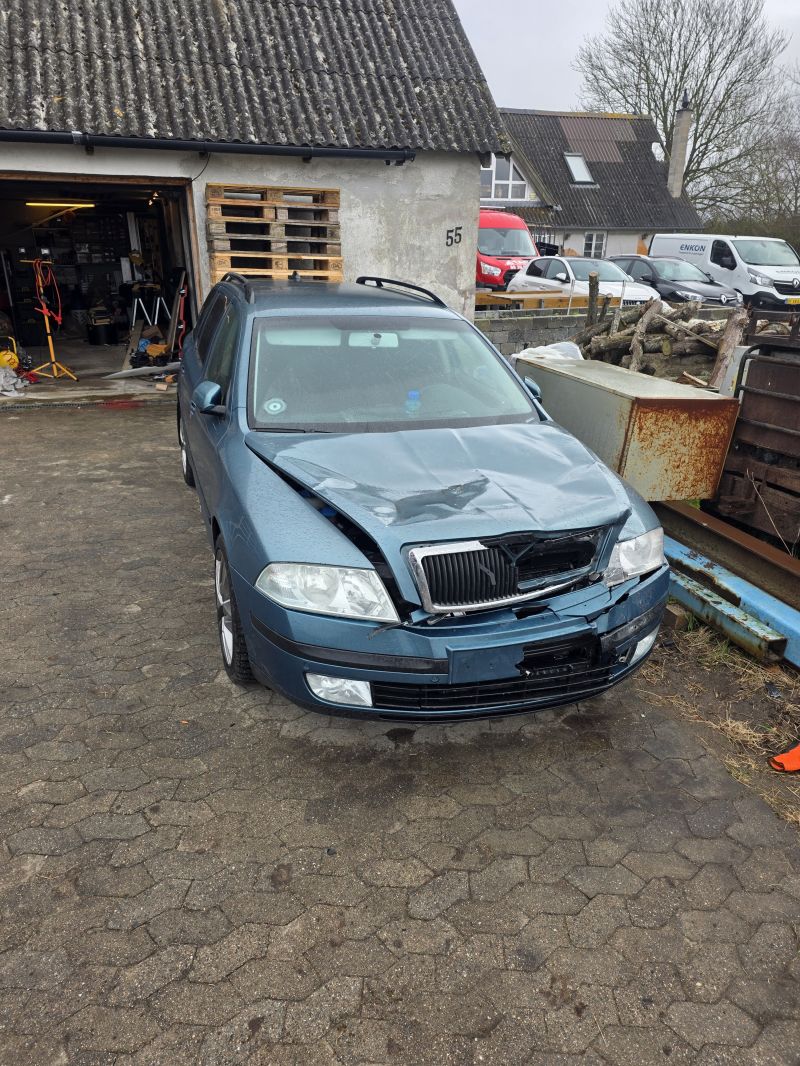 SKODA, OCTAVIA COMBI, 2,0 TDI Skrotbil skrotpræmie