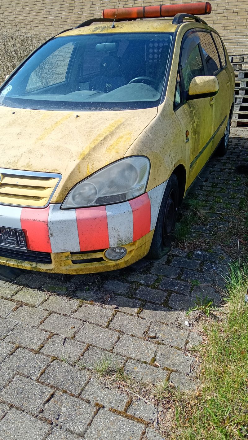 TOYOTA, AVENSIS VERSO, 2,0 DIESEL SPORTSVAN Skrotbil skrotpræmie