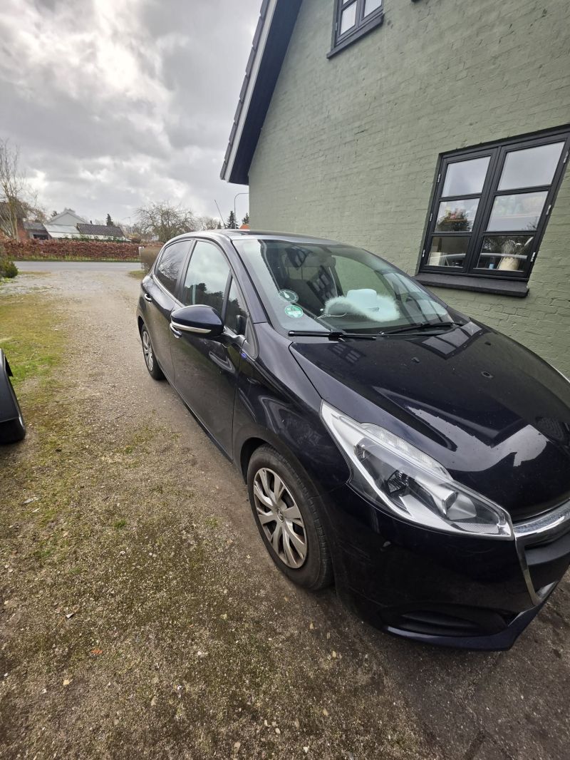 PEUGEOT, 208, 1.6 BlueHDI 100 hk 5D Skrotbil skrotpræmie
