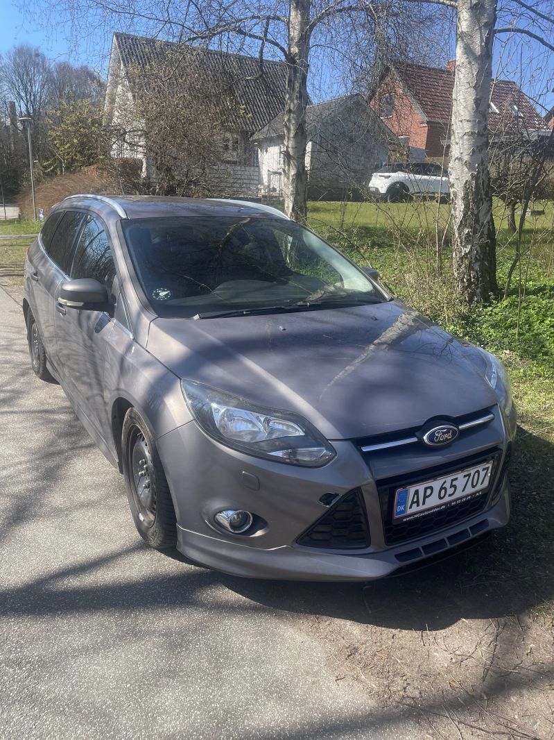 FORD, FOCUS, 1.0 EcoBoost (125 HK) Stationcar Forhjulstræk Manuel Skrotbil skrotpræmie