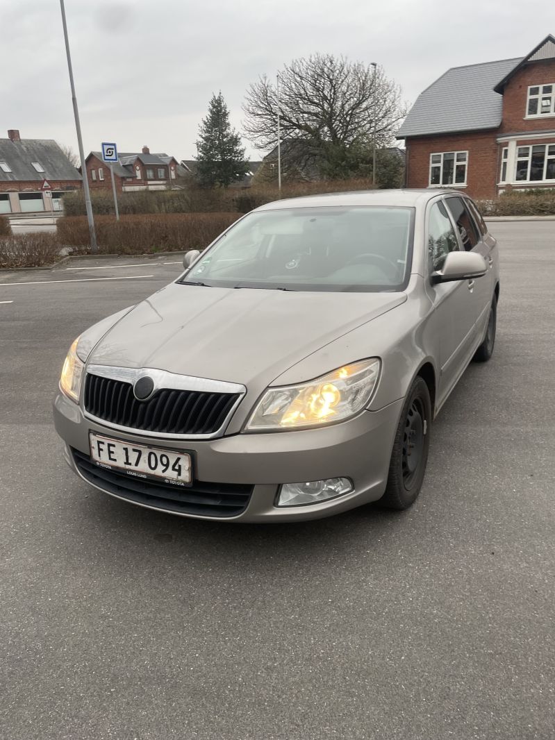SKODA, OCTAVIA COMBI, 1,6 TDI GREENLINE Skrotbil skrotpræmie