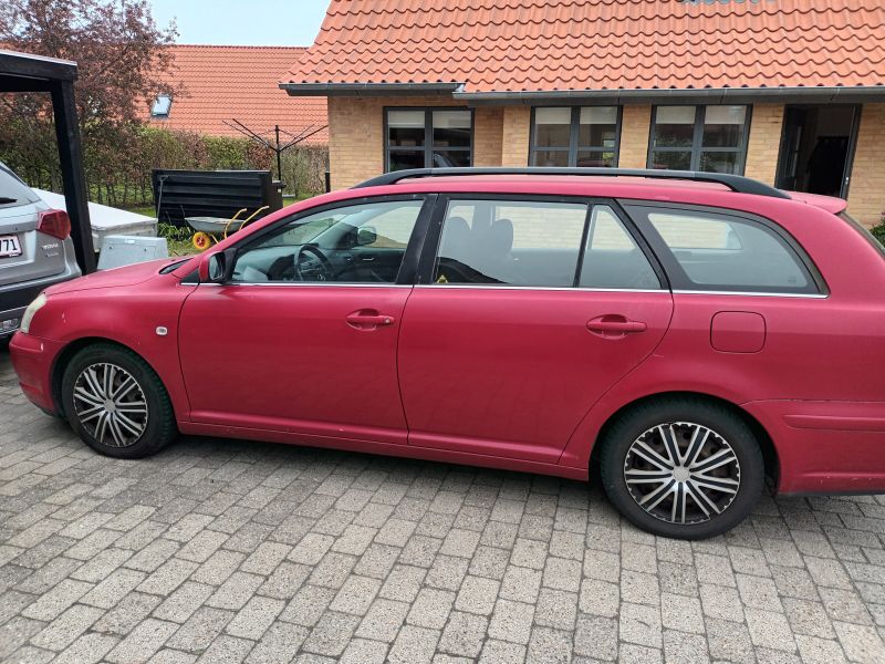 TOYOTA, AVENSIS, 1,8 STW MAN. Skrotbil skrotpræmie