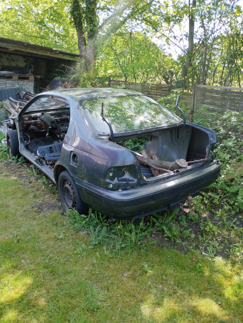 TOYOTA, CARINA, 1,6 Skrotbil skrotpræmie