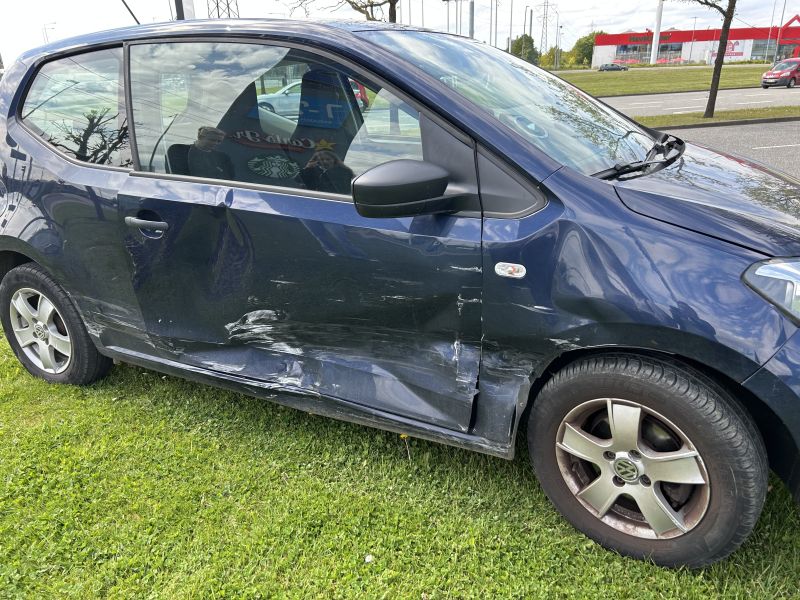 VOLKSWAGEN, UP!, 1.0 FSI BMT 60 HK 2-DØRS Skrotbil skrotpræmie