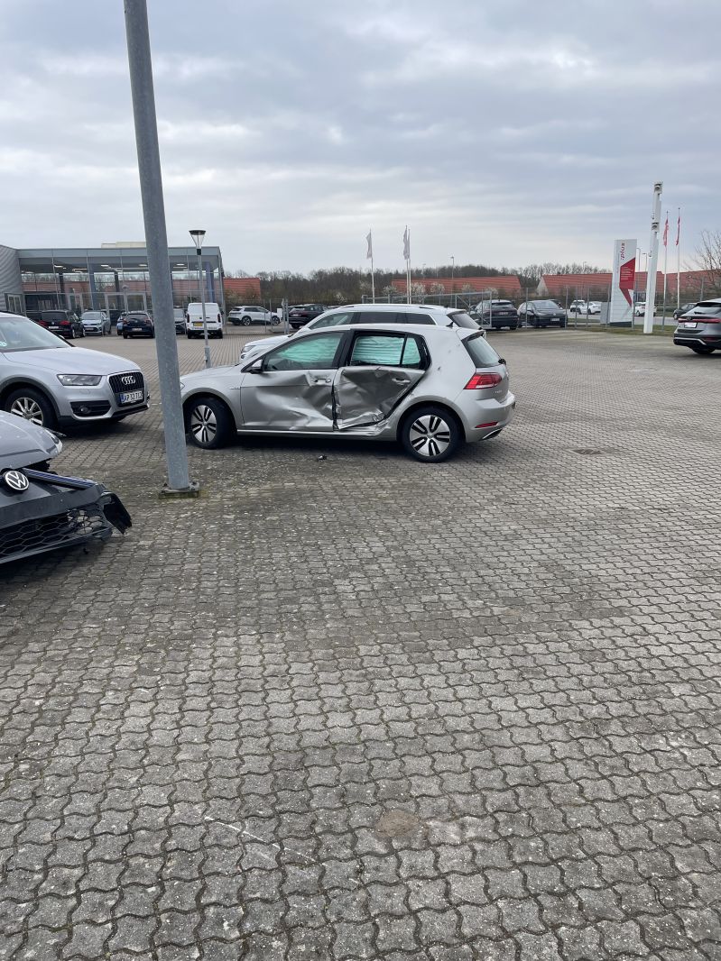 VOLKSWAGEN, E-GOLF, EL 136 1-trins-automatisk Skrotbil skrotpræmie