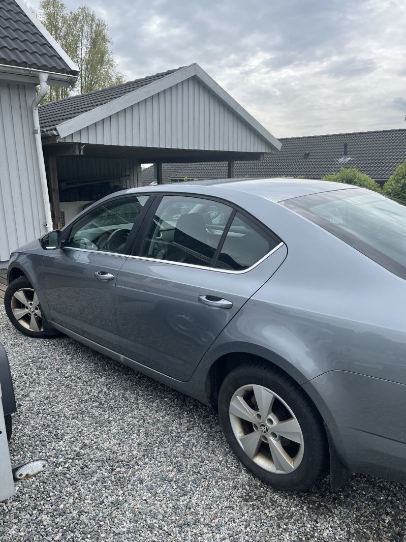 SKODA, OCTAVIA, 2.0 TDI 150 HK HATCHBACK Skrotbil skrotpræmie