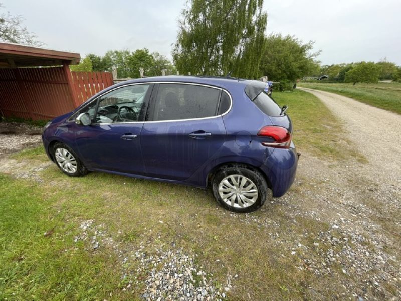 PEUGEOT, 208, 1.6 BlueHDI 100 hk 5D Skrotbil skrotpræmie