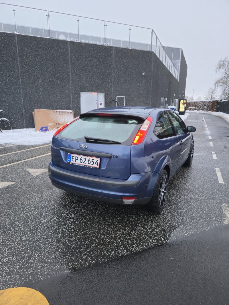 FORD, FOCUS, 1,6 AUT. 3-DØRS Skrotbil skrotpræmie