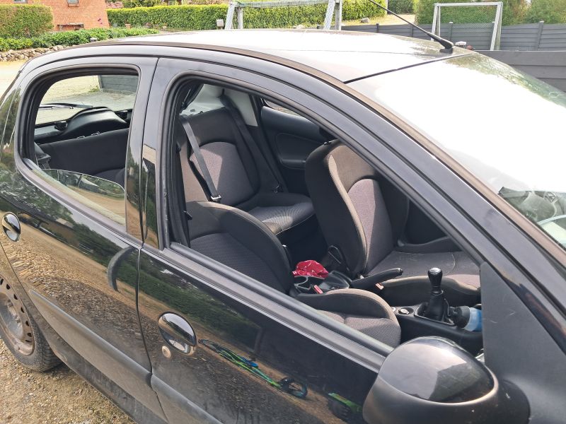 PEUGEOT, 206 +, 1,4 I 5D 75 HK Skrotbil skrotpræmie