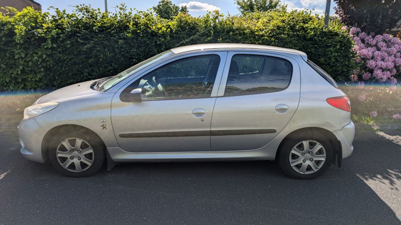 PEUGEOT, 206 +, 1,4 HDI 5D 68HK Skrotbil skrotpræmie