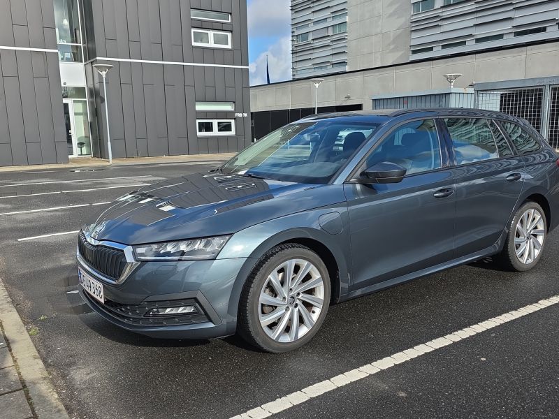 SKODA, OCTAVIA, 1.4 TSI Hybrid 204 COMBI DSG6 Skrotbil skrotpræmie