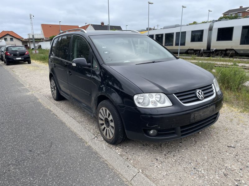 VOLKSWAGEN, TOURAN VAN, 2,0 TDI AUT. Skrotbil skrotpræmie