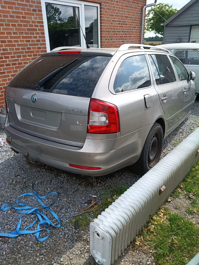SKODA, OCTAVIA COMBI, 1,4 TSI AUT. Skrotbil skrotpræmie