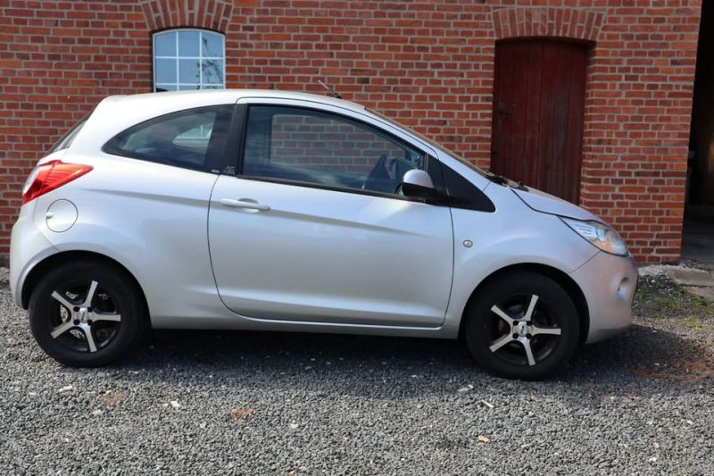 FORD, KA, 1.2 (69HK) Hatchback, 3 dørs Forhjulstræk Manuel Skrotbil skrotpræmie