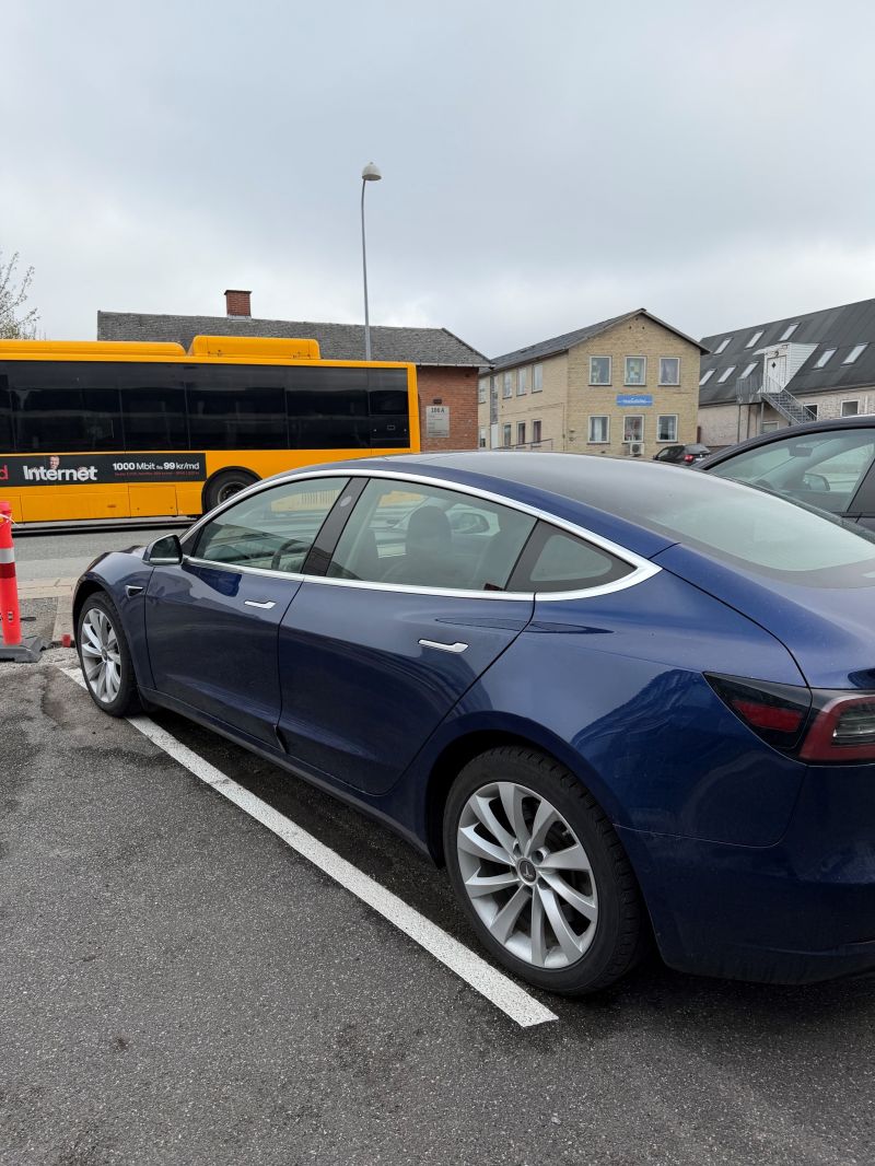 TESLA, Model 3, Standard Range Plus 4dr Fixed Ratio Skrotbil skrotpræmie