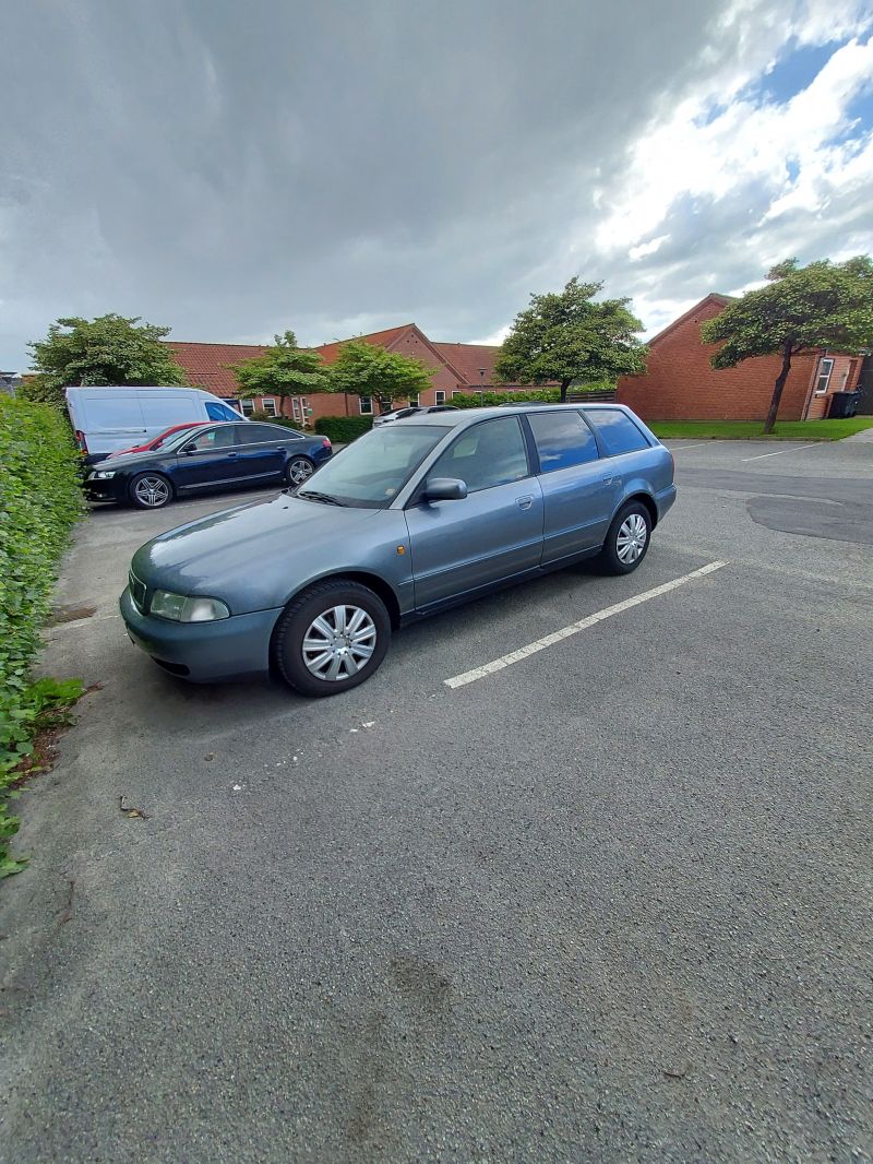 AUDI, A 4 AVANT, 1,8 T Skrotbil skrotpræmie