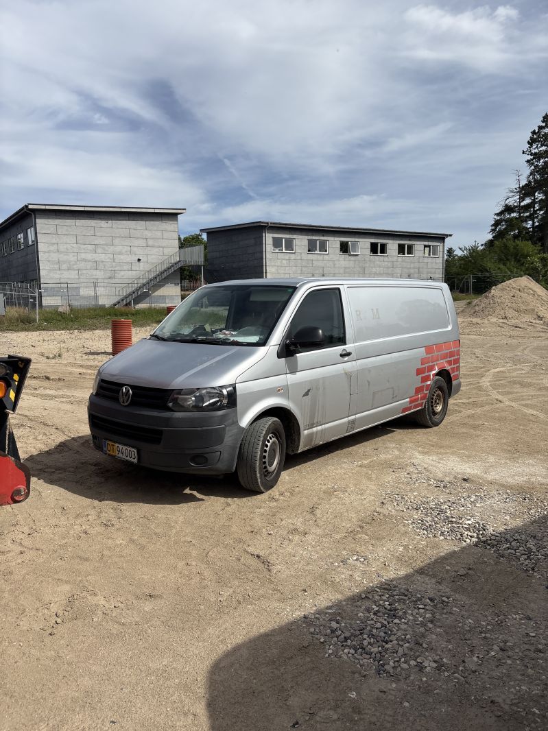 VOLKSWAGEN, TRANSPORTER, KASSEVOGN 2.0 TDI LANG BMT 114 HK Skrotbil skrotpræmie