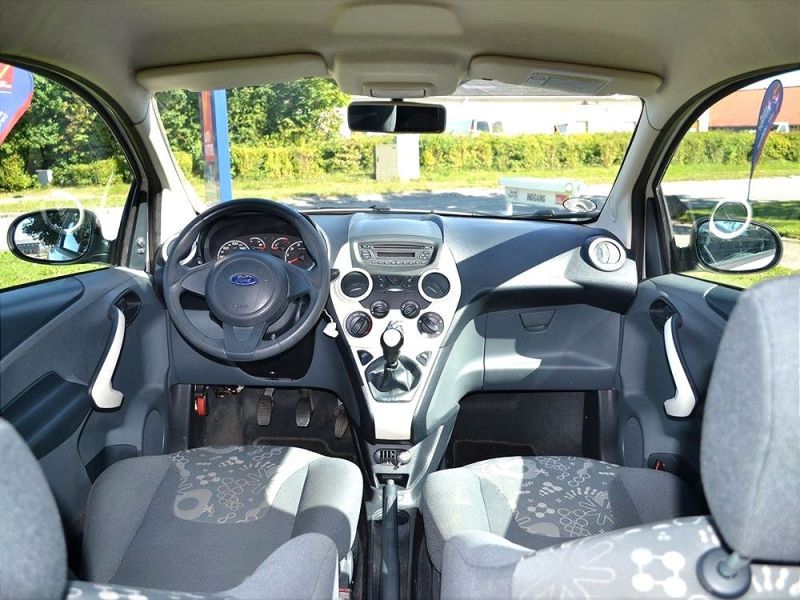 FORD, KA, 1.2 (69HK) Hatchback, 3 dørs Forhjulstræk Manuel Skrotbil skrotpræmie